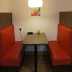 Bubble Cha booth seating